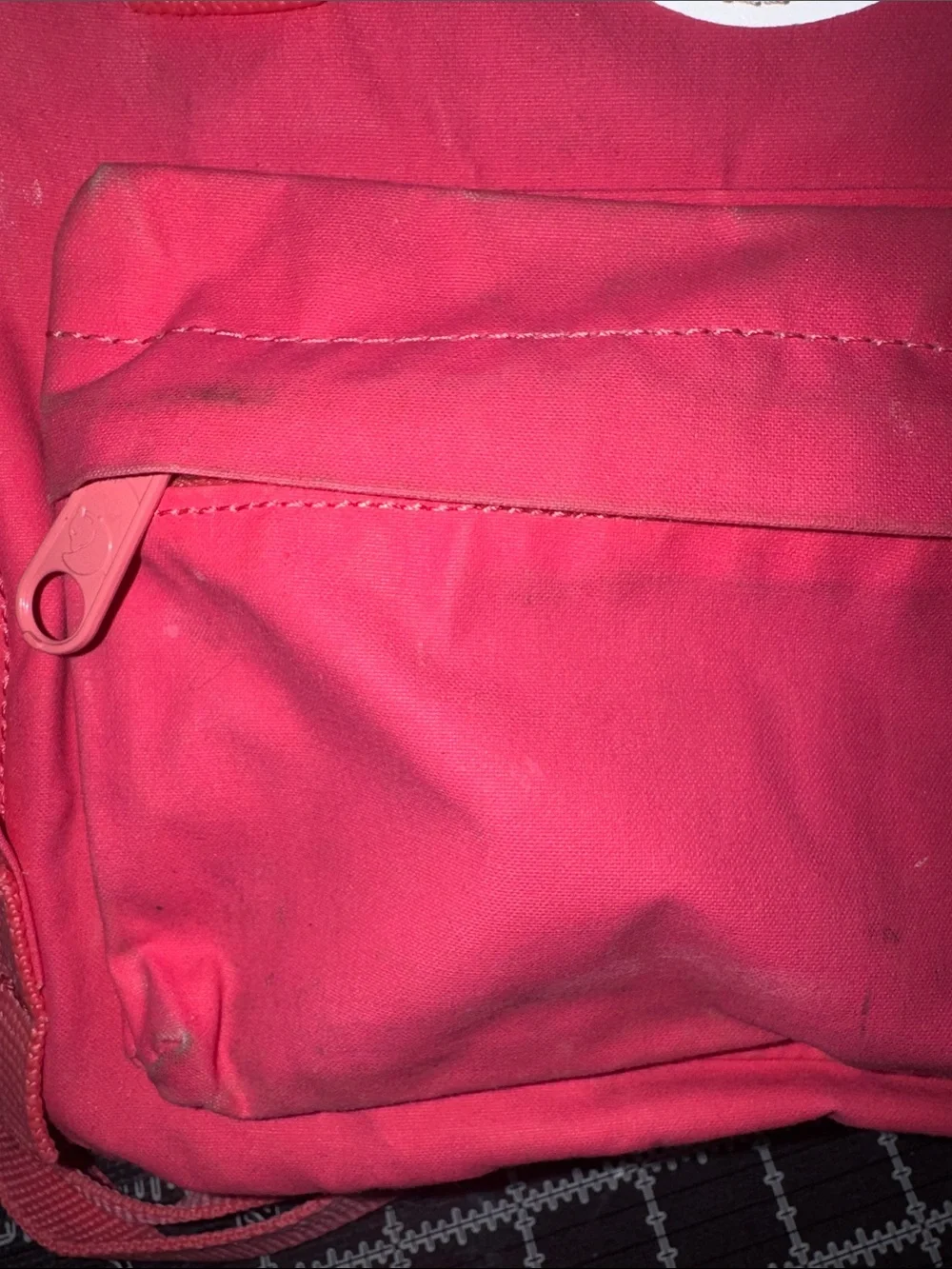 Fjallraven Kanken Mini Backpack in Bright Pink